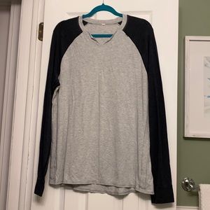 Men’s Lululemon long sleeve